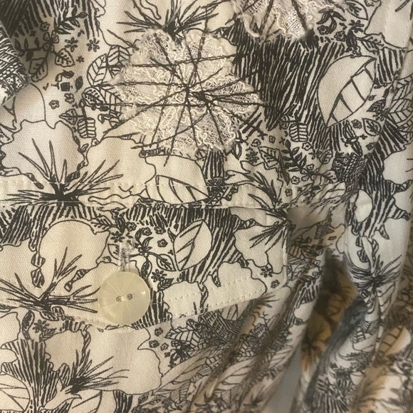 Christopher & Banks Monochrome Floral Blazer - Picture 3 of 10